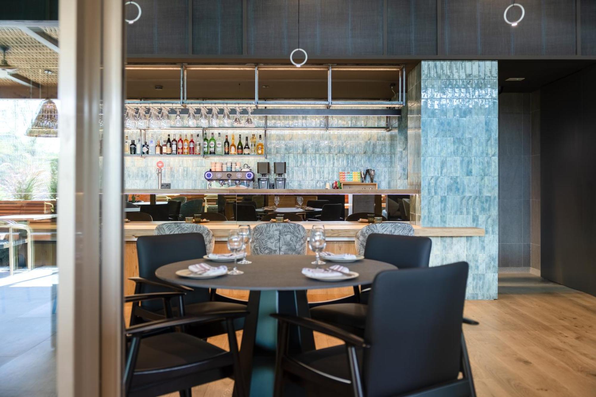 Hotel Sb Win 4 Sup Sant Feliu de Llobregat Exterior photo